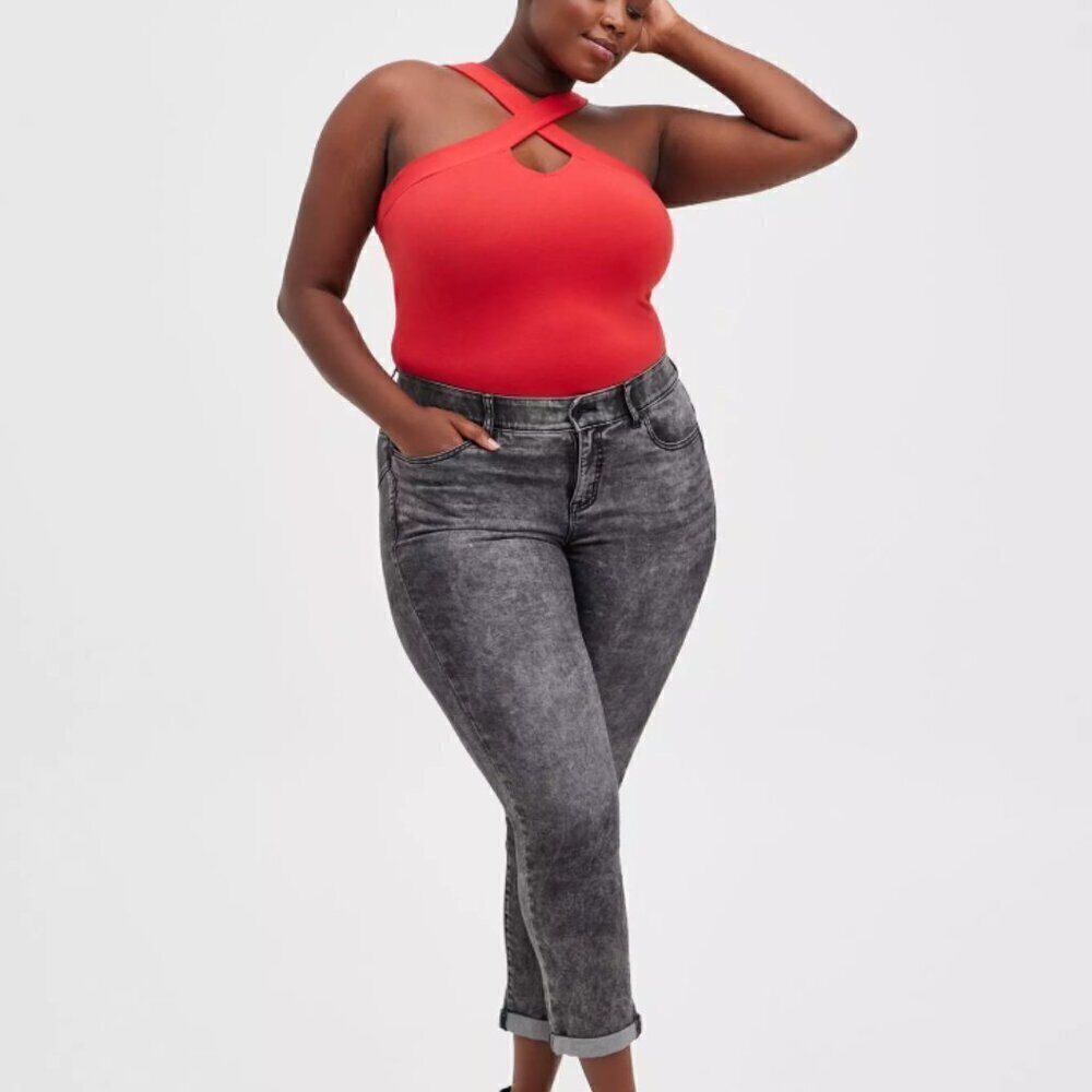 Torrid Foxy High Neck Criss Cross Halter Top red 3x NEW NWT - Picture 2 of 10